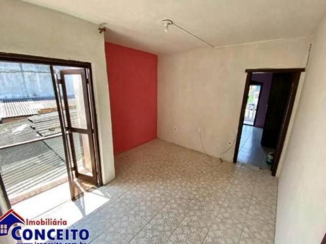 AP1015 Apartamento localizado em avenida central de Imbé