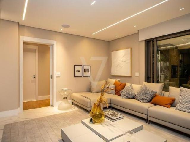 Ap com 3 dormitórios à venda, 131 m² por R$ 1.425.000 Cabral Curitiba/PR
