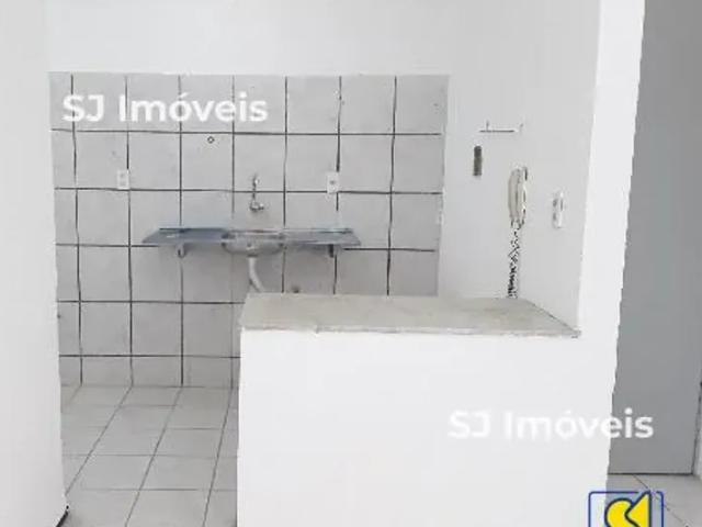 Apê com 1 suíte + 2 quartos no Cond. Sol Mar no Parque Tabapuá