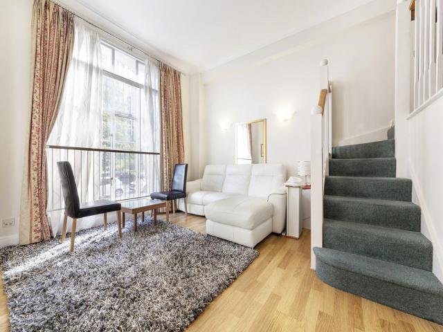 AP Food Express, Westminster Bridge Road, London, SE1 7PD, United Kingdom | 1 bed apartment for rent #139267358 | Rentberry