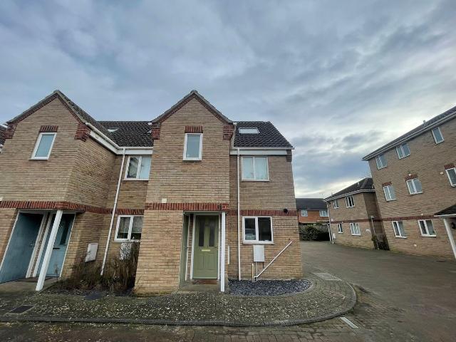 Apollo Way, Cambridge CB4, 3 bed end terrace house to rent, £1,850 pcm | PrimeLocation