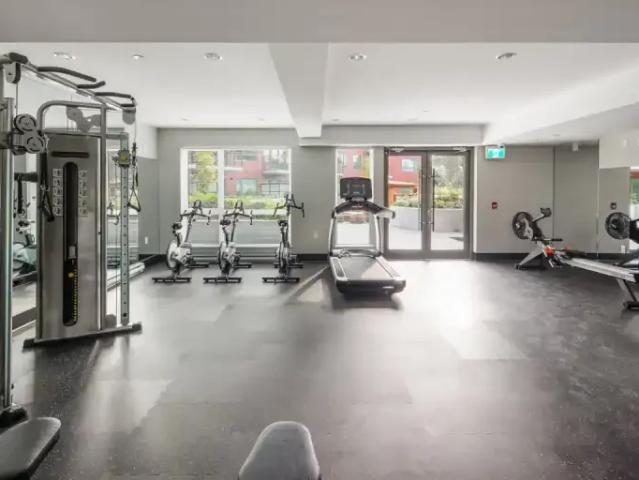 Apartment 3.5 Bedroom For Rent Vancouver BC 3750 ES104752926