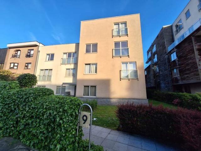 Apartment 3 bed. Uccle, balcony, garage