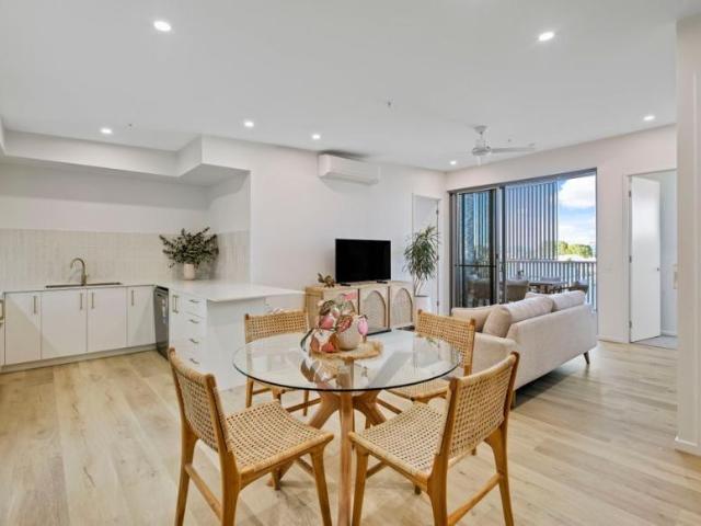 Apartment 3 Bedroom For Rent Maroochydore, QLD ES105284760