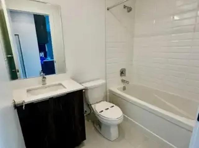 Apartment 3 Bedroom For Rent Milton ON 2625 ES103740041