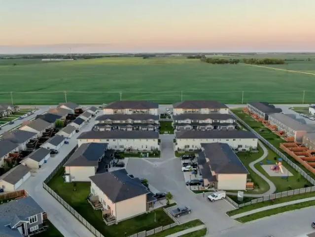 Apartment 3 Bedroom For Rent Niverville MB 1886 ES104710723