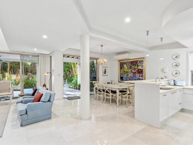 Apartment 3 Bedroom For Rent Noosa Heads QLD ES104600476