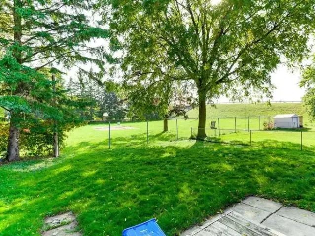 Apartment 3 Bedroom For Rent Oshawa ON 2400 ES103411252