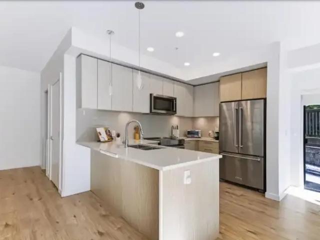 Apartment 3 Bedroom For Rent Abbotsford BC 2750 ES105486663