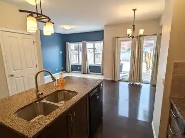 Apartment 3 Bedroom For Rent Airdrie AB 2000 ES106148103