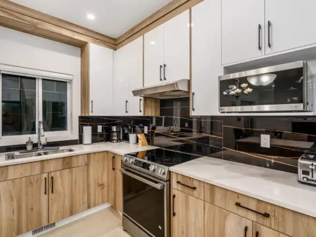 Apartment 3 Bedroom For Rent Airdrie AB 3500 ES104362740