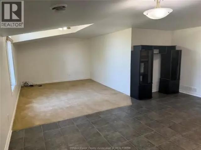 Apartment 3 Bedroom For Rent Amherstburg ON 2250 ES103879528