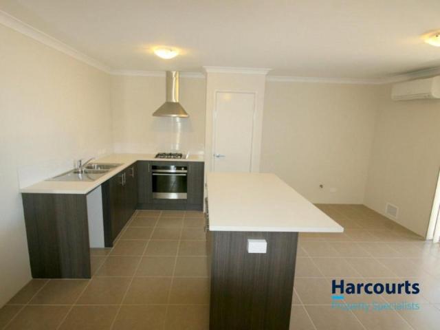 Apartment 3 Bedroom For Rent Beeliar WA 700 ES106091082