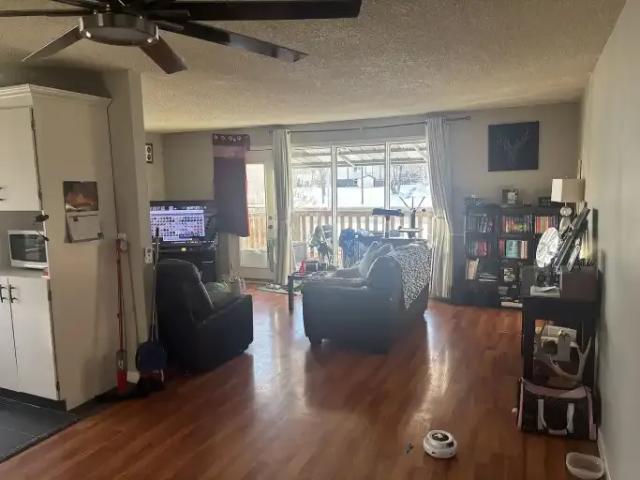 Apartment 3 Bedroom For Rent Calgary AB 1430 ES104180136