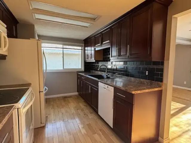 Apartment 3 Bedroom For Rent Calgary AB 1850 ES105226476