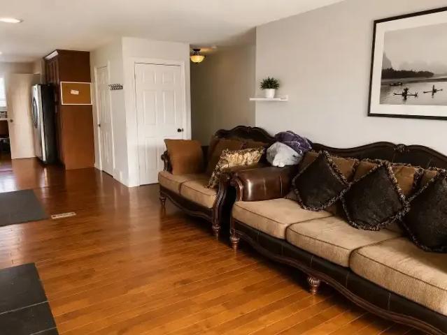 Apartment 3 Bedroom For Rent Calgary AB 1800 ES105505777