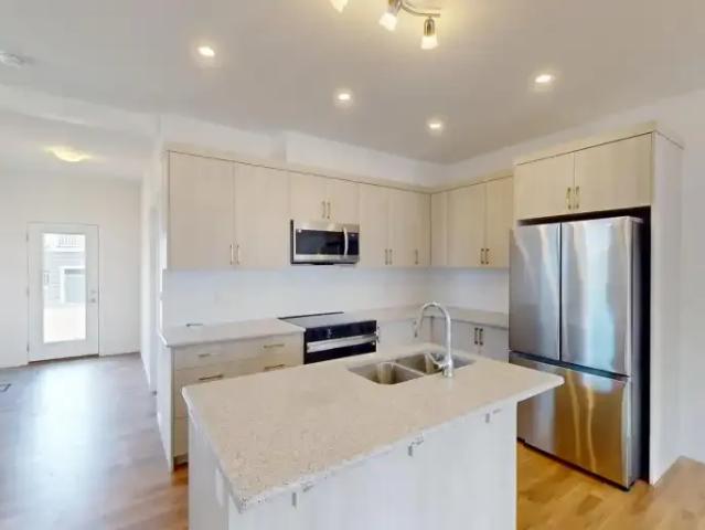 Apartment 3 Bedroom For Rent Calgary AB 1995 ELS104864135