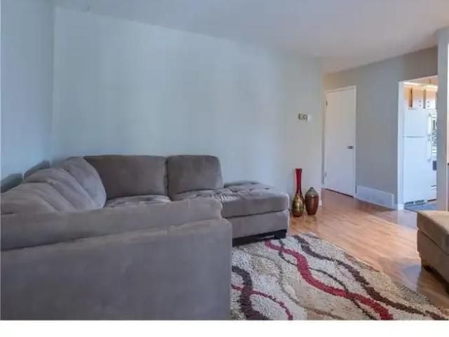 Apartment 3 Bedroom For Rent Calgary AB 1995 ES105185394