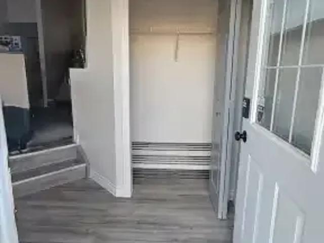 Apartment 3 Bedroom For Rent Calgary AB 2049 ELS103999978