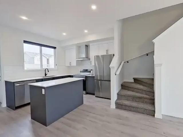 Apartment 3 Bedroom For Rent Calgary AB 2080 ES104223869
