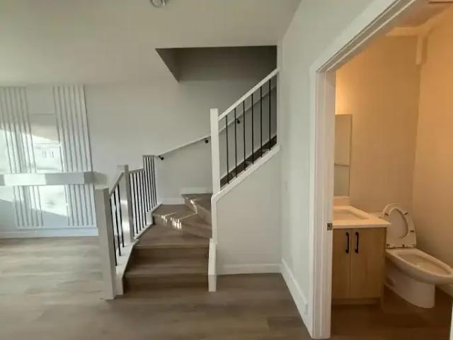 Apartment 3 Bedroom For Rent Calgary AB 2099 ES104182576