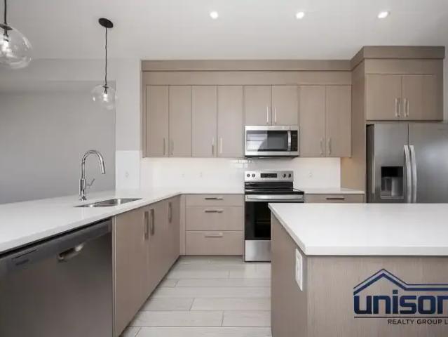 Apartment 3 Bedroom For Rent Calgary AB 2000 ES104957325