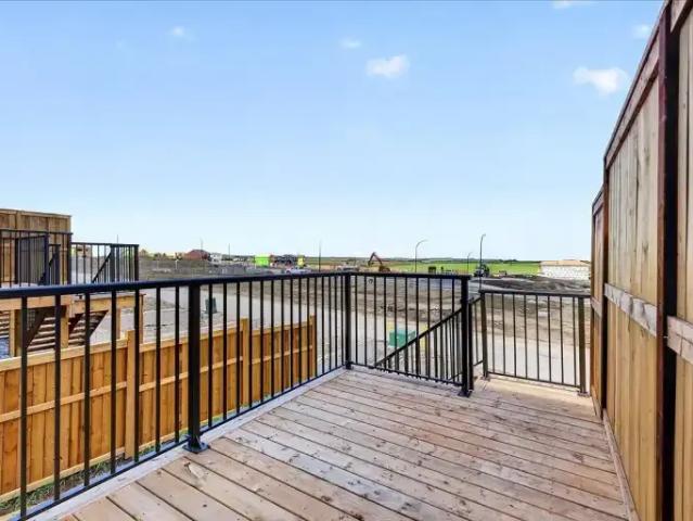 Apartment 3 Bedroom For Rent Calgary AB 2000 ES105378192