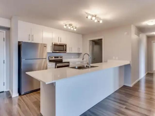 Apartment 3 Bedroom For Rent Calgary AB 2194 ES103651767