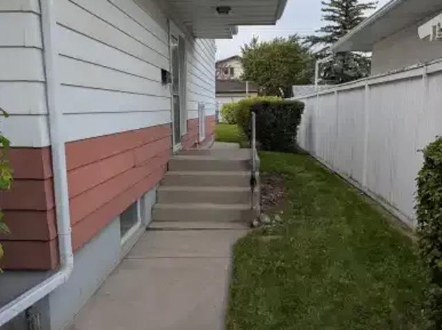 Apartment 3 Bedroom For Rent Calgary AB 2100 ES105654145