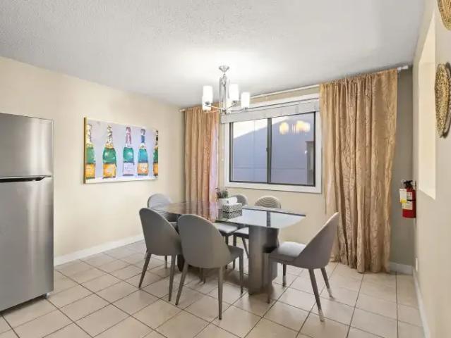 Apartment 3 Bedroom For Rent Calgary AB 2200 ELS105048004