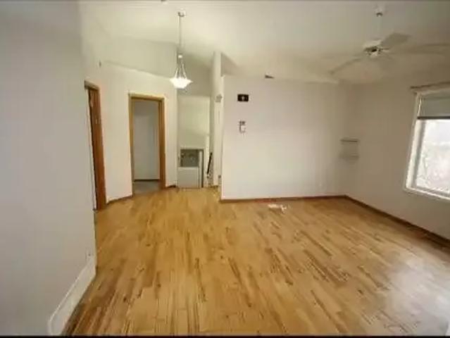 Apartment 3 Bedroom For Rent Calgary AB 2300 ES103179084