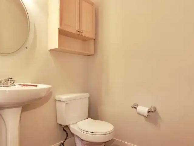 Apartment 3 Bedroom For Rent Calgary AB 3200 ES104681680