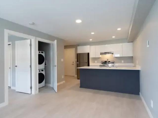 Apartment 3 Bedroom For Rent Campbell River BC 2700 ES104985243