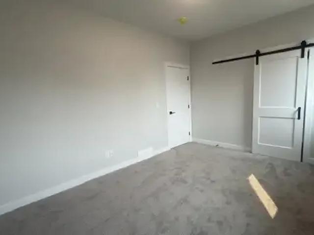 Apartment 3 Bedroom For Rent Carstairs AB 2500 ES106148482