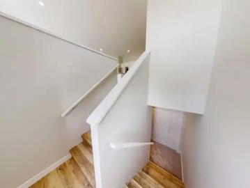 Apartment 3 Bedroom For Rent Clairmont AB 2000 ES103368005