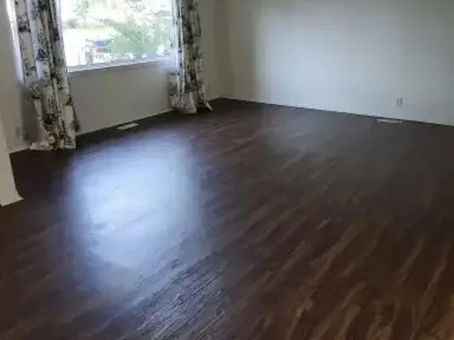 Apartment 3 Bedroom For Rent Cochrane AB 2300 ELS105643127