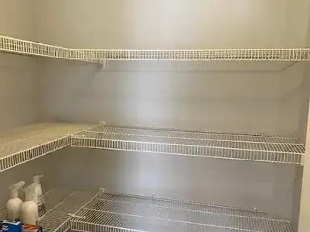 Apartment 3 Bedroom For Rent Cochrane AB 2350 ES104841749