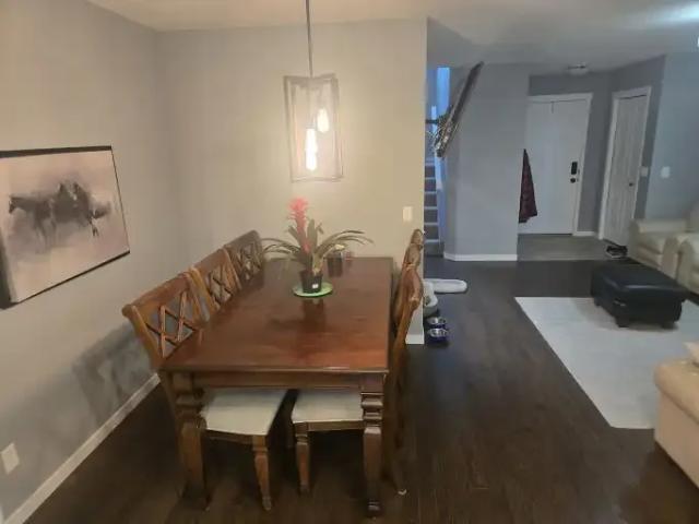 Apartment 3 Bedroom For Rent Cochrane AB 800 ES105334003