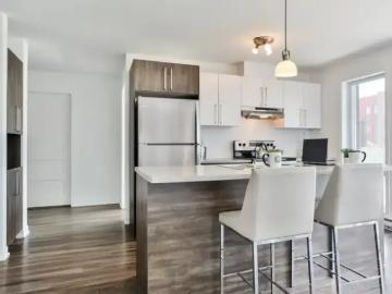 Apartment 3 Bedroom For Rent Delson QC 2428 ES101015620