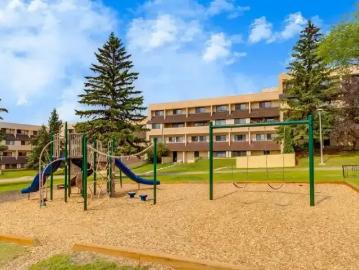 Empire Park, Edmonton, Alberta - Parking