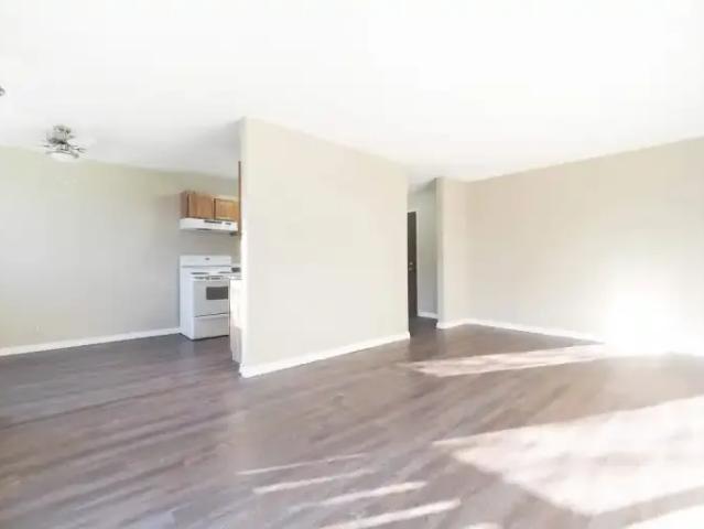 Apartment 3 Bedroom For Rent Edmonton AB 1695 ES103694426
