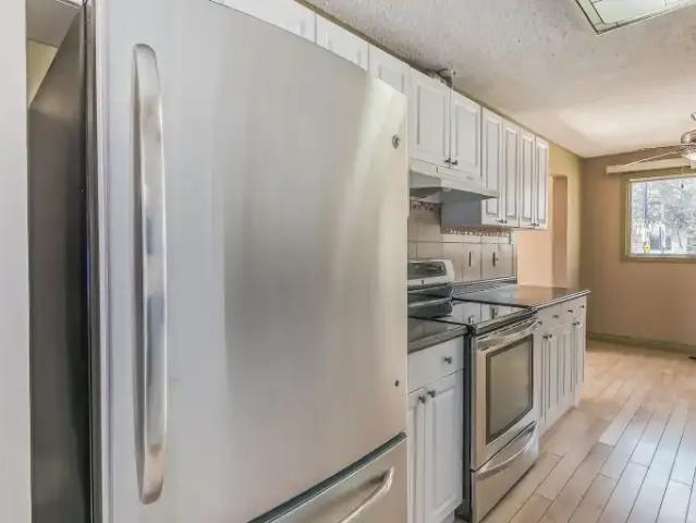 Apartment 3 Bedroom For Rent Edmonton AB 1750 ELS105410875
