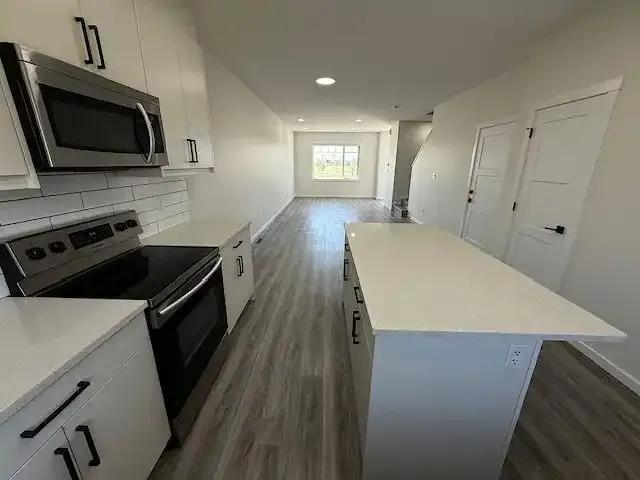 Apartment 3 Bedroom For Rent Edmonton AB 1950 ELS105248854