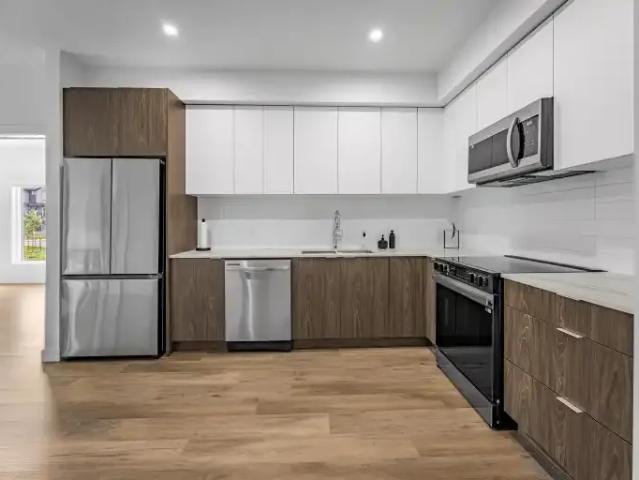 Apartment 3 Bedroom For Rent Edmonton AB 1995 ES105150038