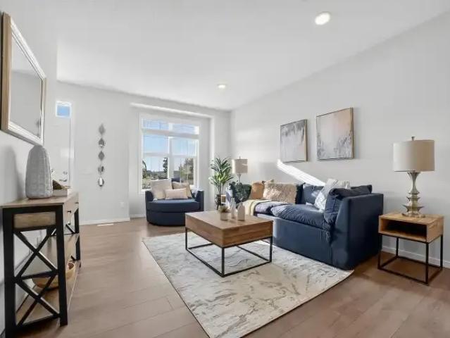 Apartment 3 Bedroom For Rent Edmonton AB 2000 ES105100519