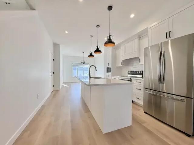 Apartment 3 Bedroom For Rent Edmonton AB 2200 ES105394850