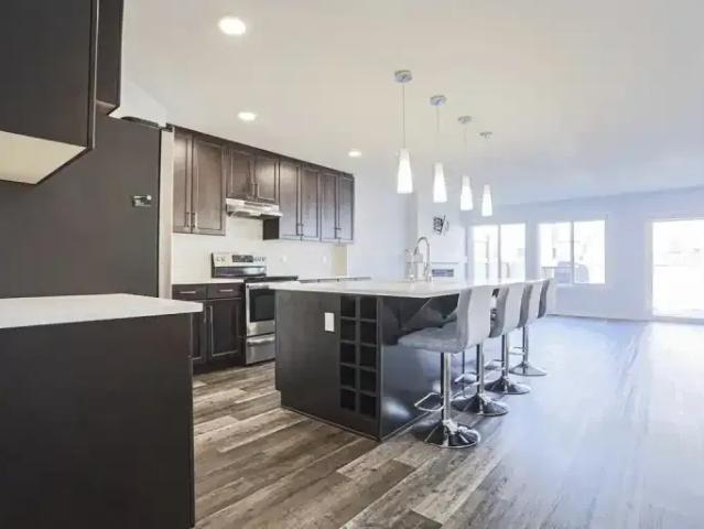 Apartment 3 Bedroom For Rent Edmonton AB 2250 ES103594583