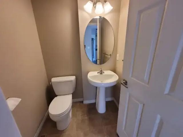 Apartment 3 Bedroom For Rent Edmonton AB 2250 ES104972759