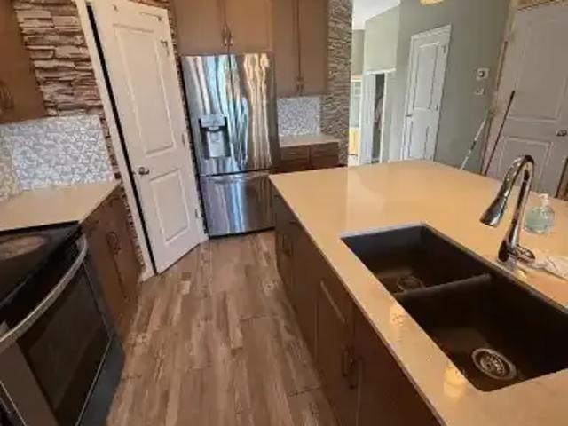 Apartment 3 Bedroom For Rent Edmonton AB 2300 ES105554505