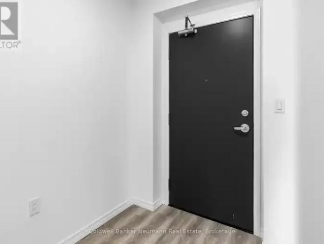 Apartment 3 Bedroom For Rent Guelph ON 2500 ES105467307
